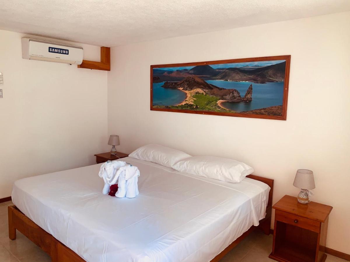 Hostal White House Galapagos بويرتو أيورا المظهر الخارجي الصورة