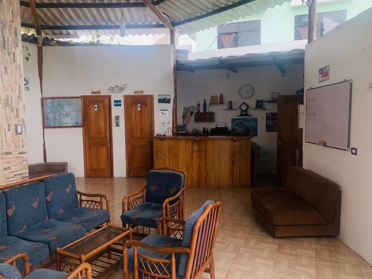 Hostal White House Galapagos بويرتو أيورا المظهر الخارجي الصورة